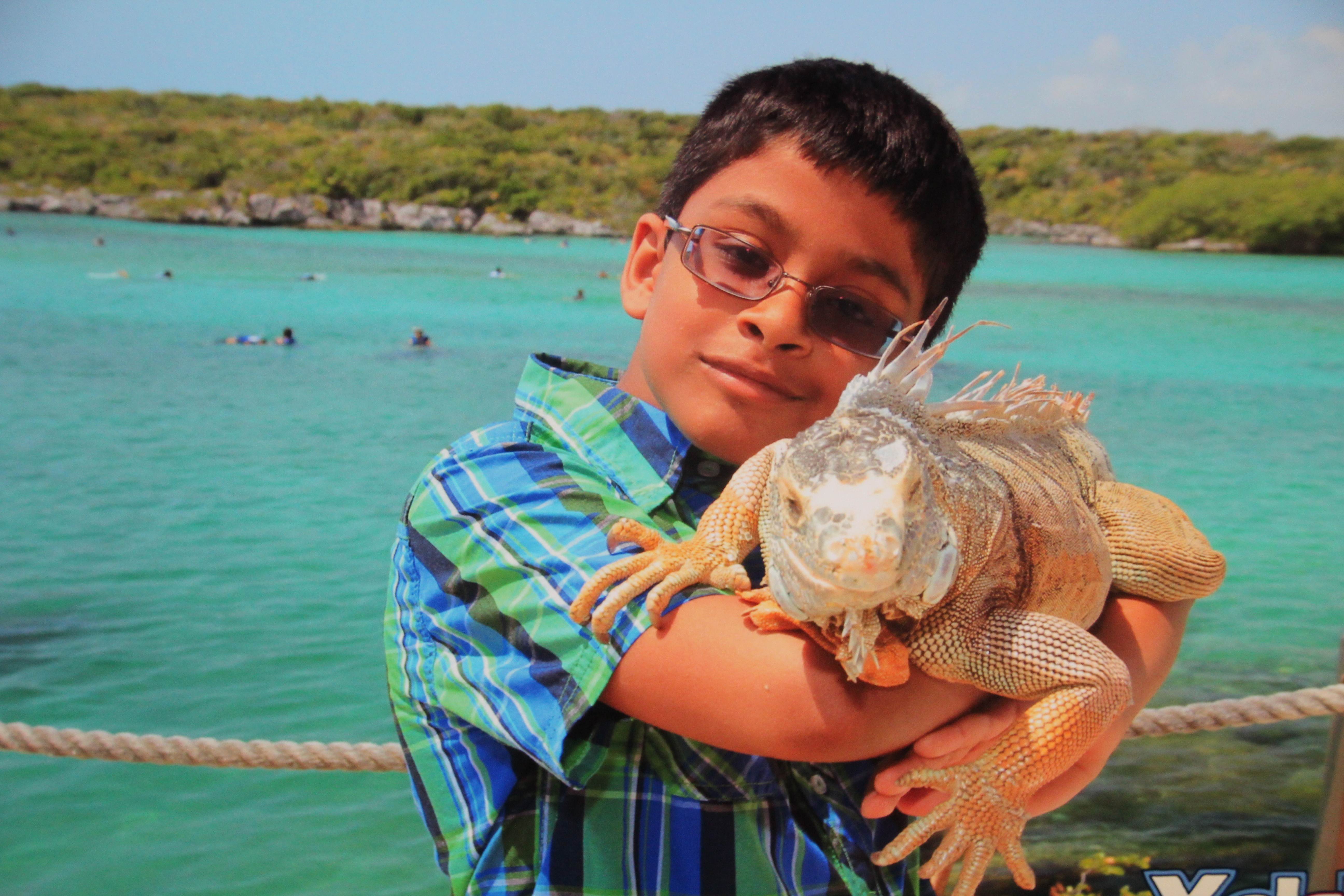 Arvind petting the Iguana